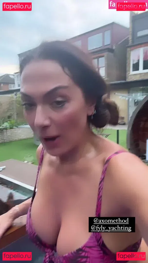 bigtittyemma Onlyfans Photo Gallery 