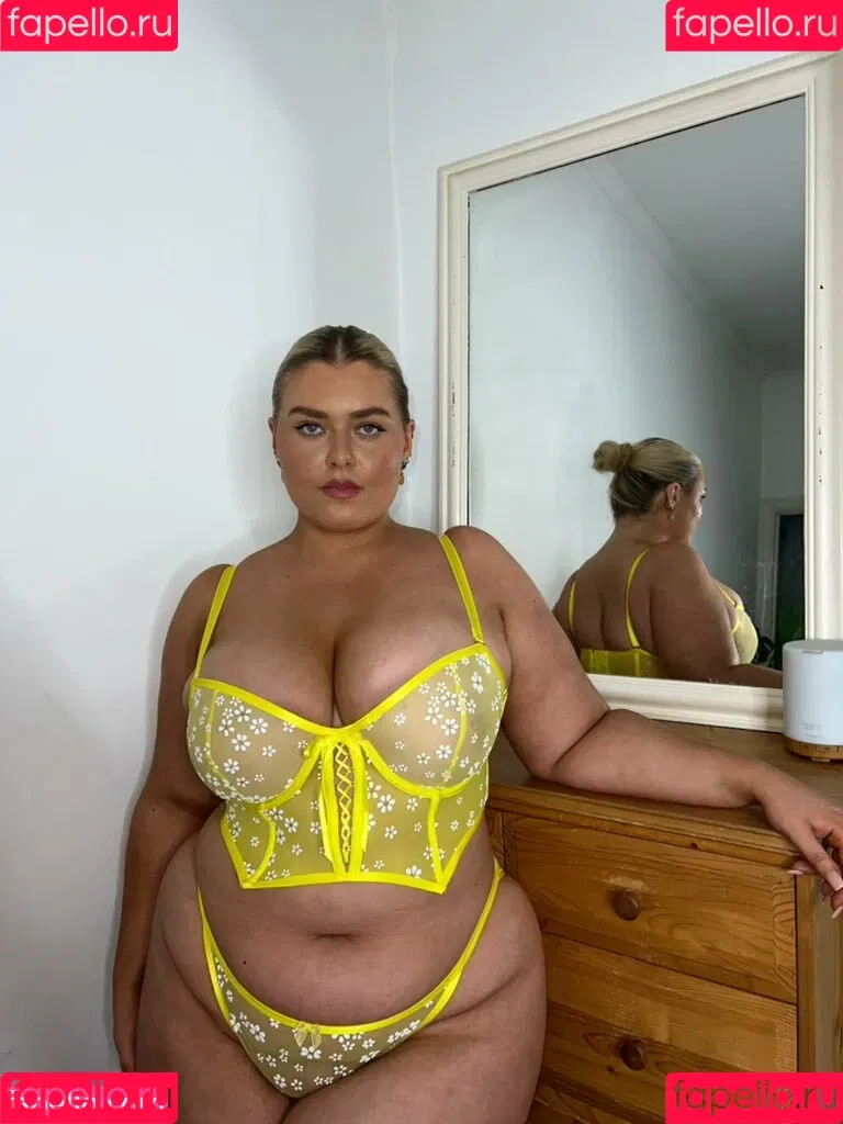 Izzy Nicholls Onlyfans Photo Gallery 