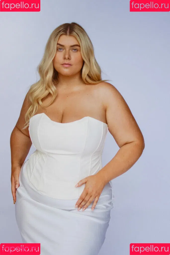Izzy Nicholls Onlyfans Photo Gallery 