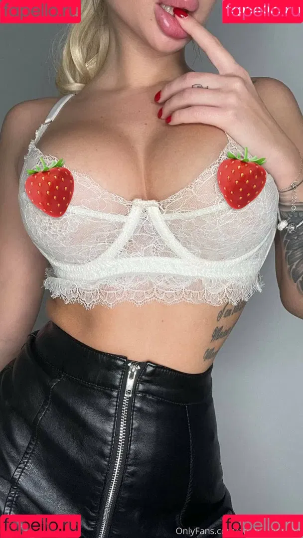 annpergibenko Onlyfans Photo Gallery 