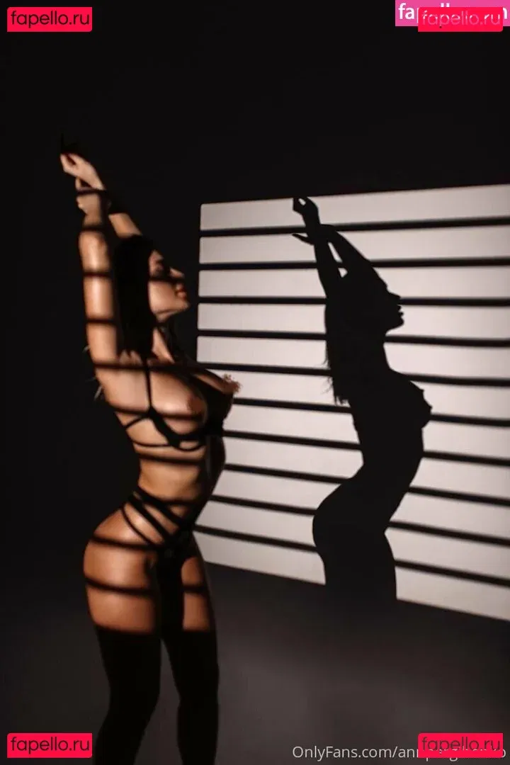 annpergibenko Onlyfans Photo Gallery 