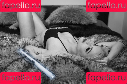 Danielle DeNicola Onlyfans Photo Gallery 