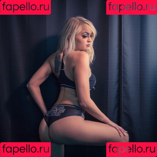 Danielle DeNicola Onlyfans Photo Gallery 