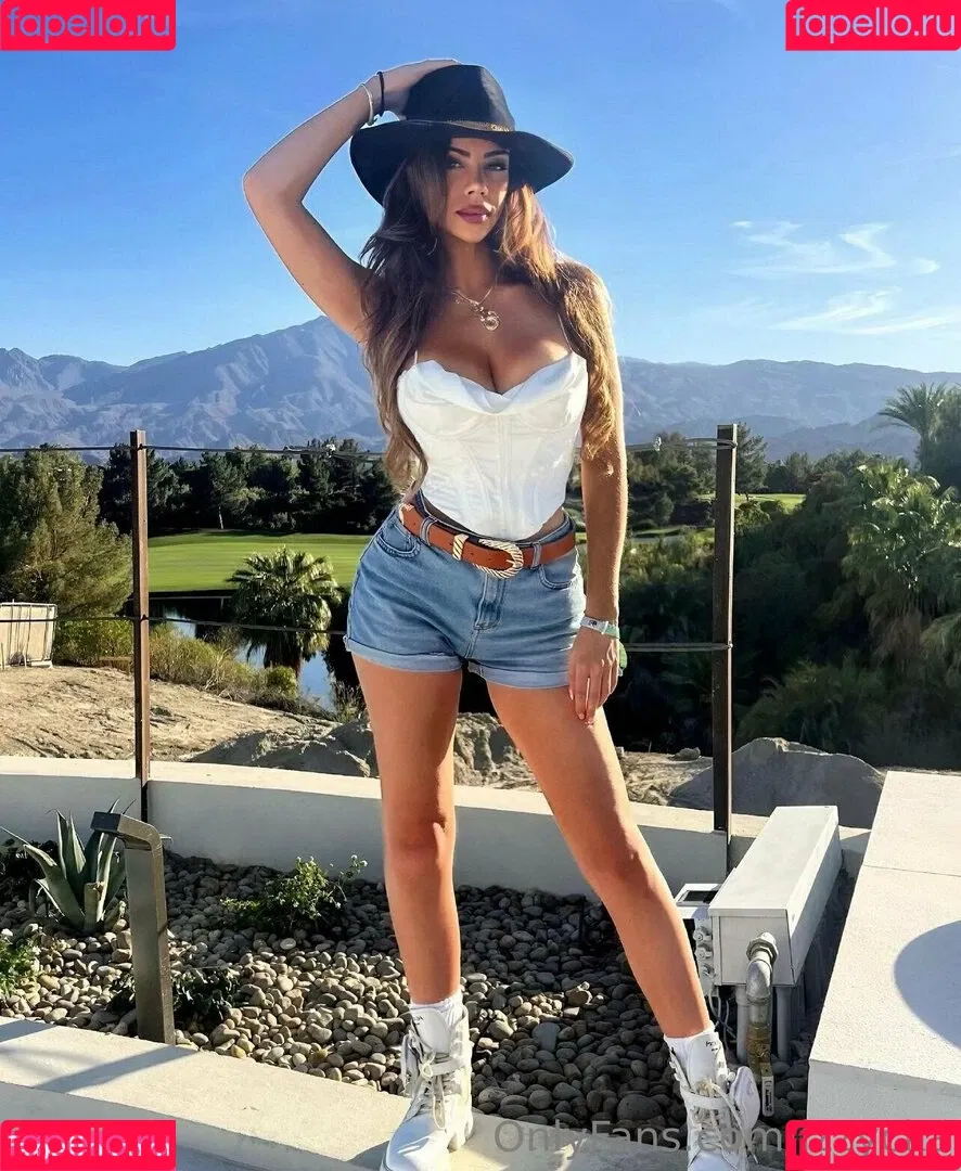izzycka Onlyfans Photo Gallery 