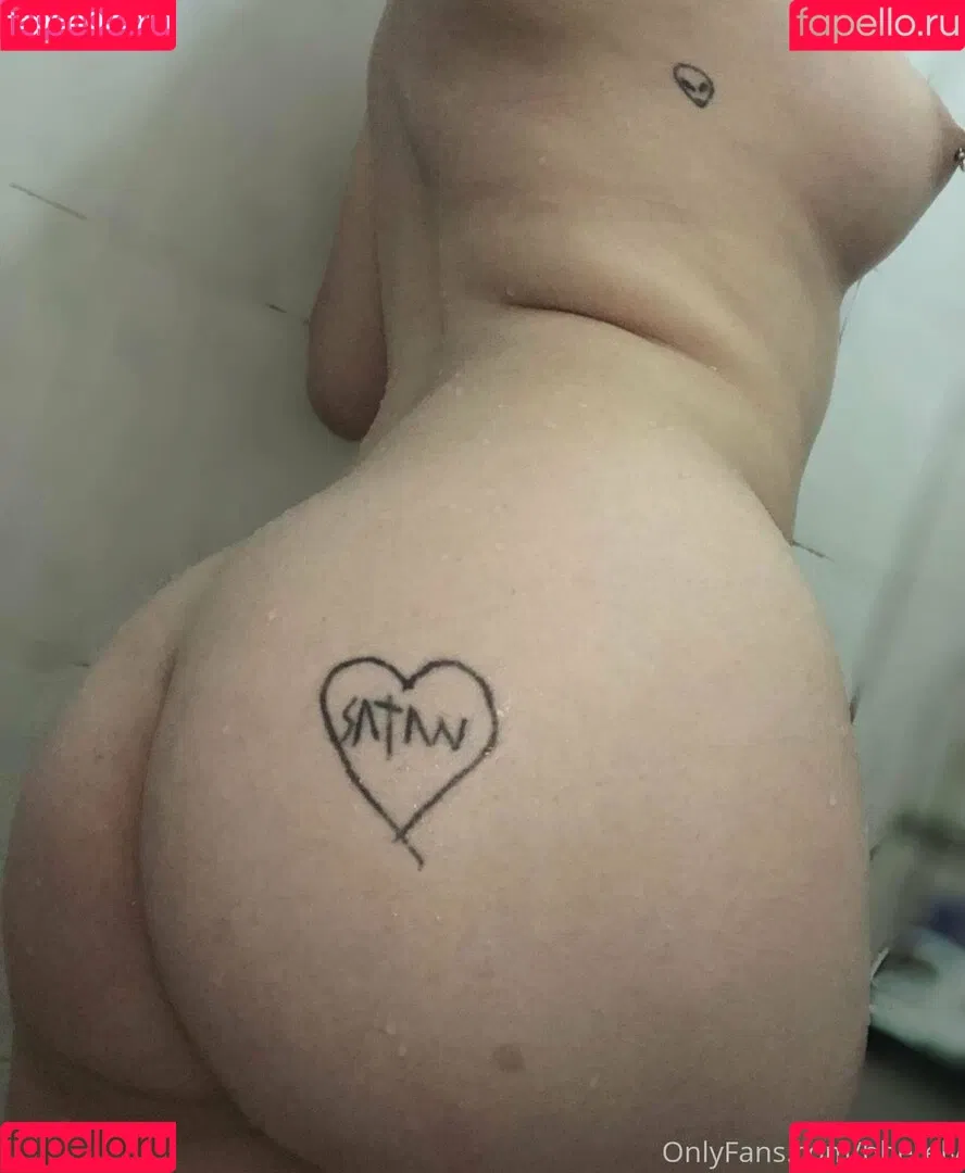 lilmawi Onlyfans Photo Gallery 