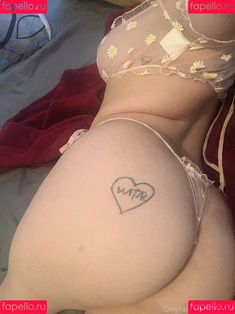 lilmawi Onlyfans Photo Gallery 