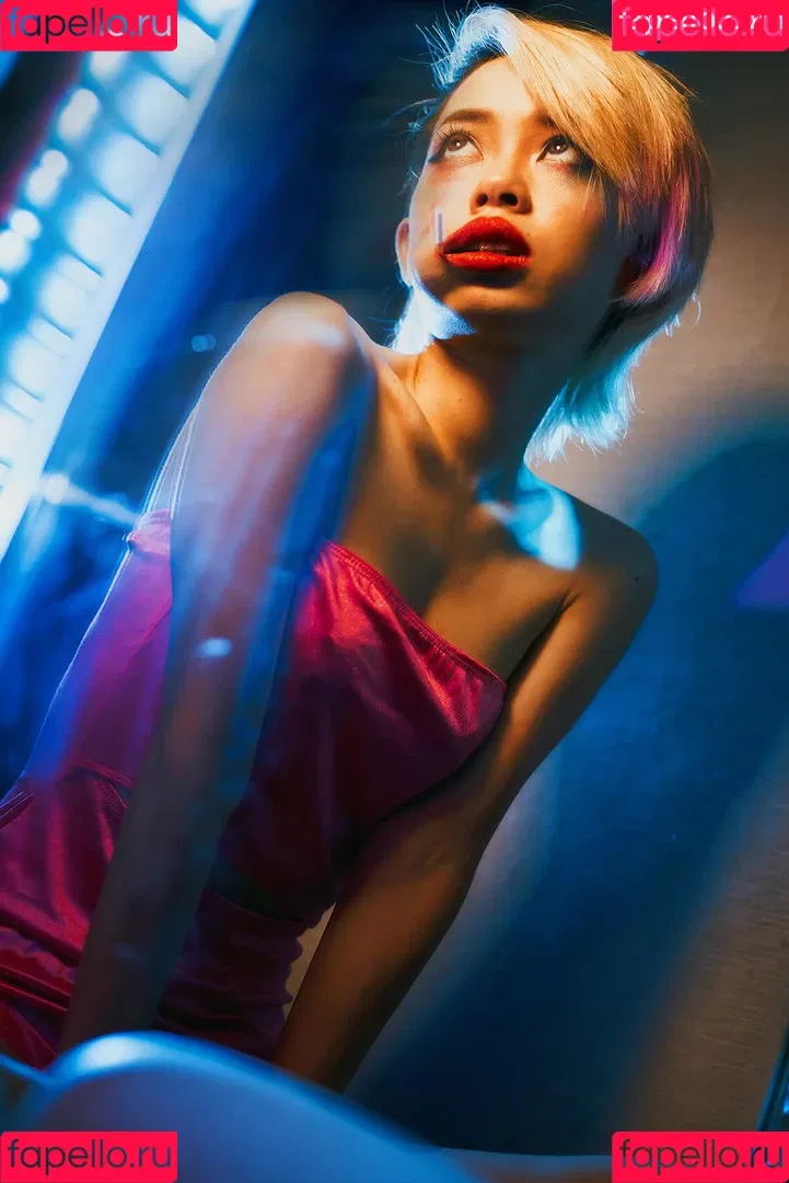 EmotionalBirdy Onlyfans Photo Gallery 