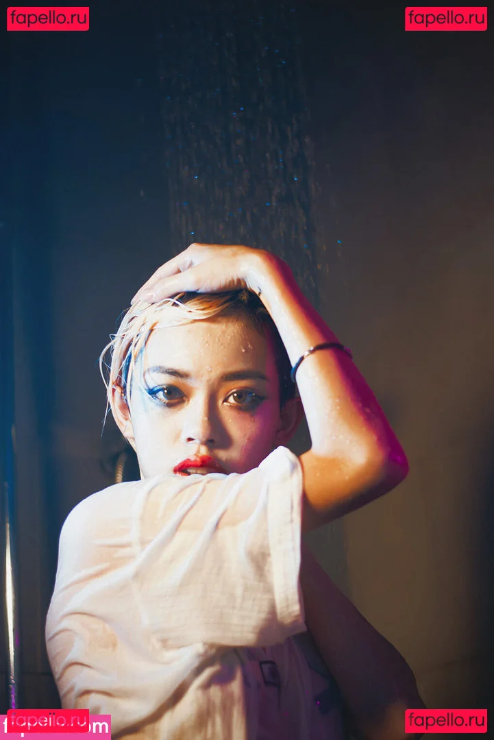 EmotionalBirdy Onlyfans Photo Gallery 