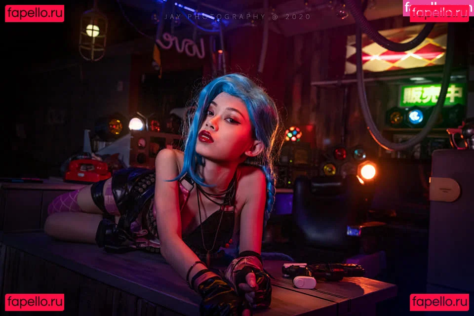 EmotionalBirdy Onlyfans Photo Gallery 