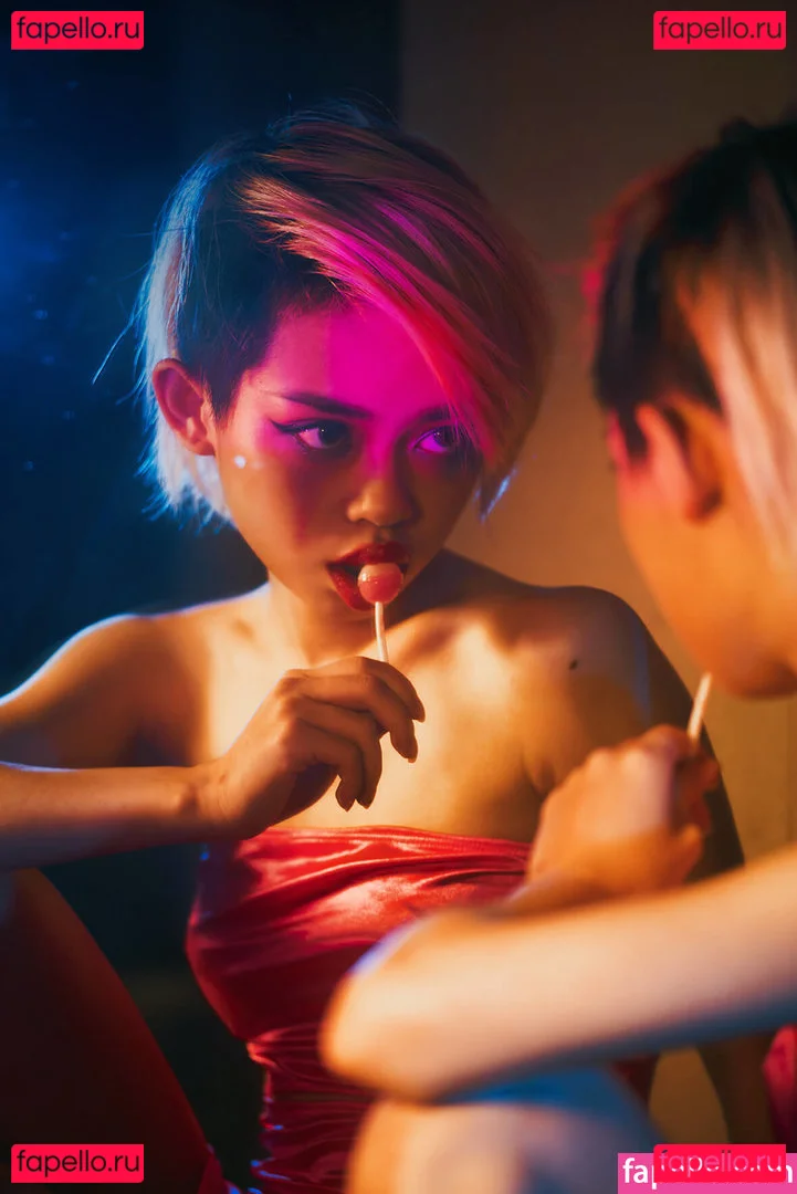 EmotionalBirdy Onlyfans Photo Gallery 