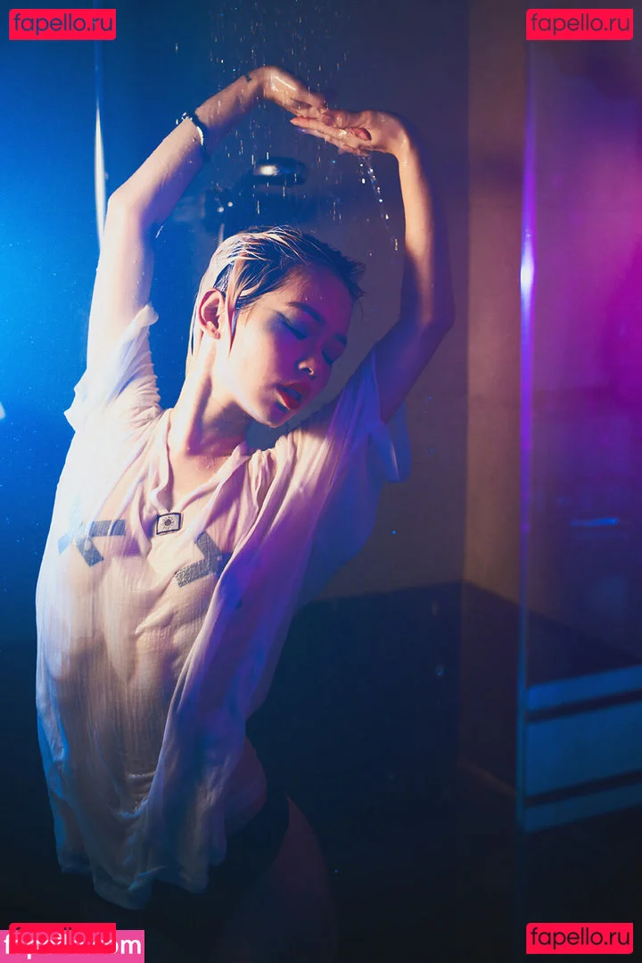 EmotionalBirdy Onlyfans Photo Gallery 