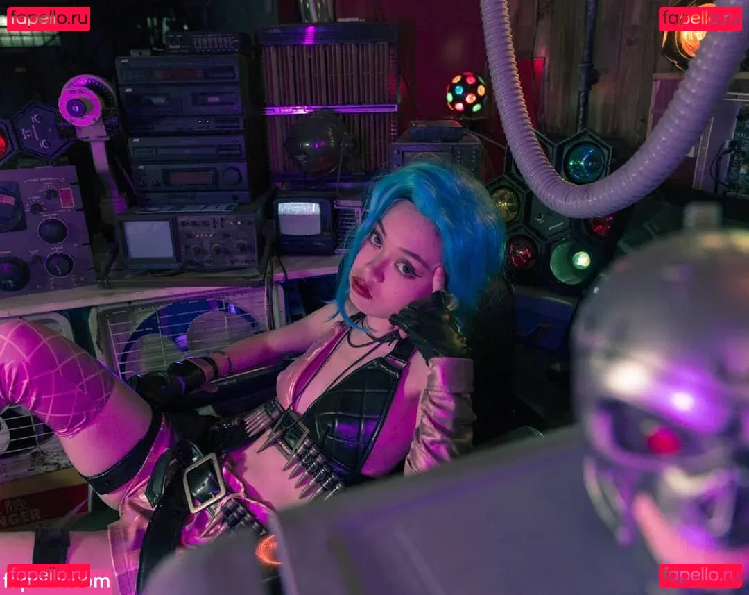 EmotionalBirdy Onlyfans Photo Gallery 