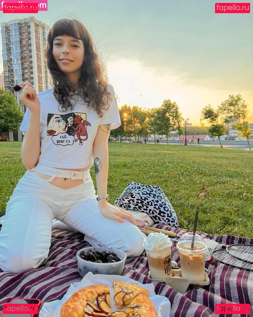 Teehohodka Onlyfans Photo Gallery 