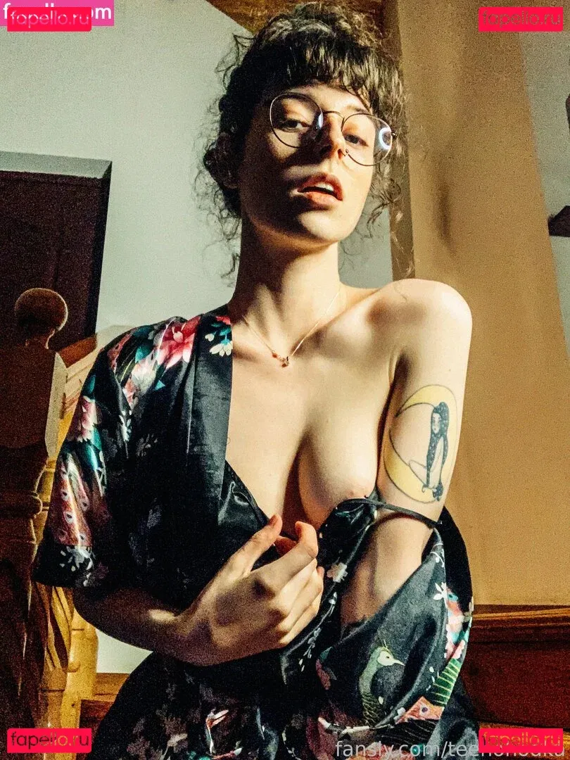 Teehohodka Onlyfans Photo Gallery 