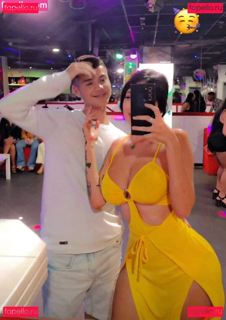 Paula Benitez Onlyfans Photo Gallery 