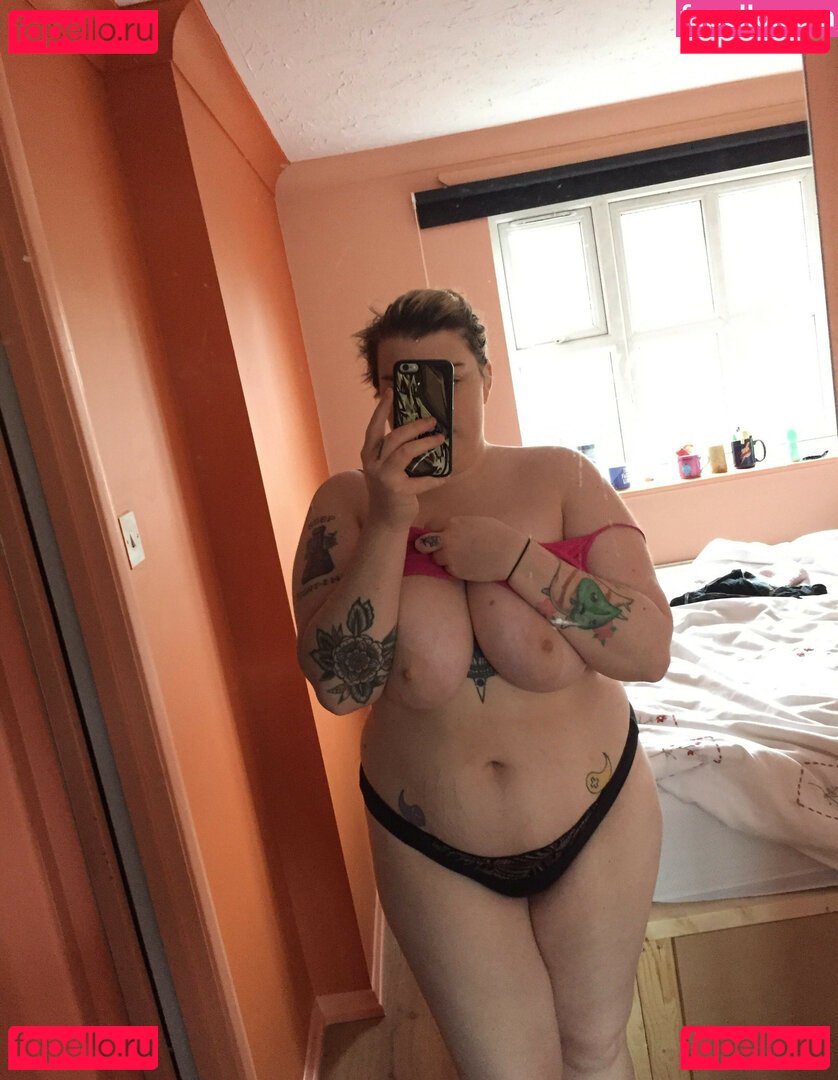 Ellysux Nude Onlyfans Photo 36