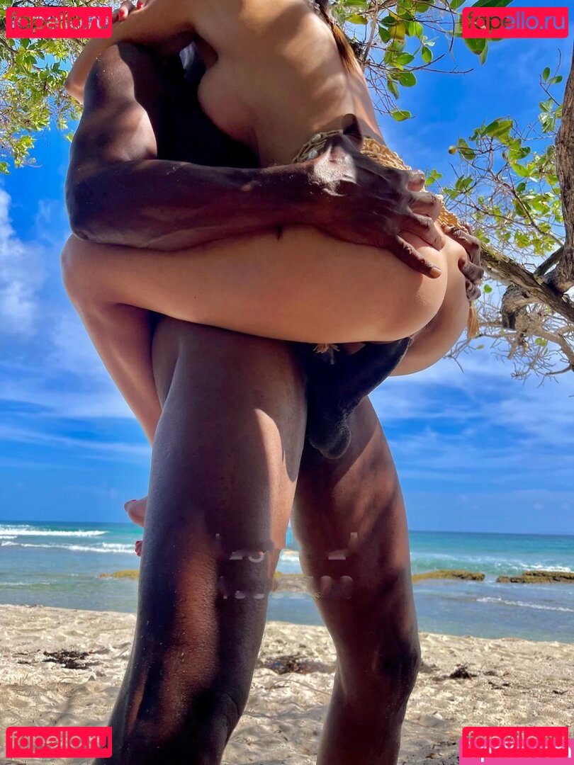 Emmanacre Nude Onlyfans Photo 16