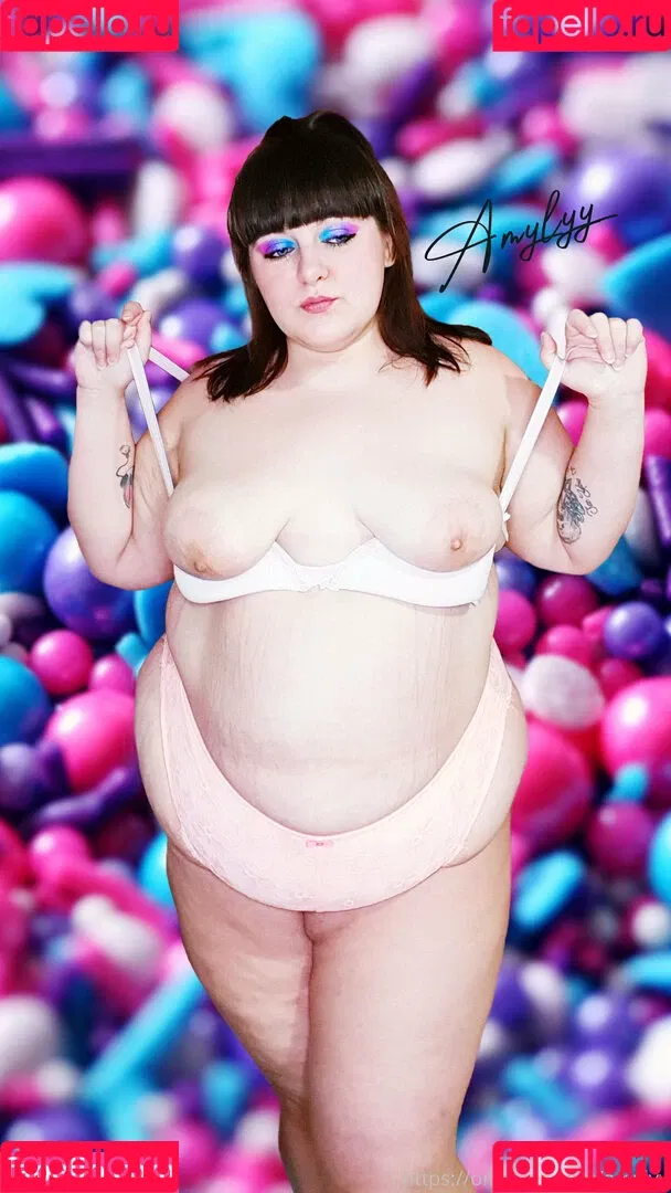 amylyy Onlyfans Photo Gallery 