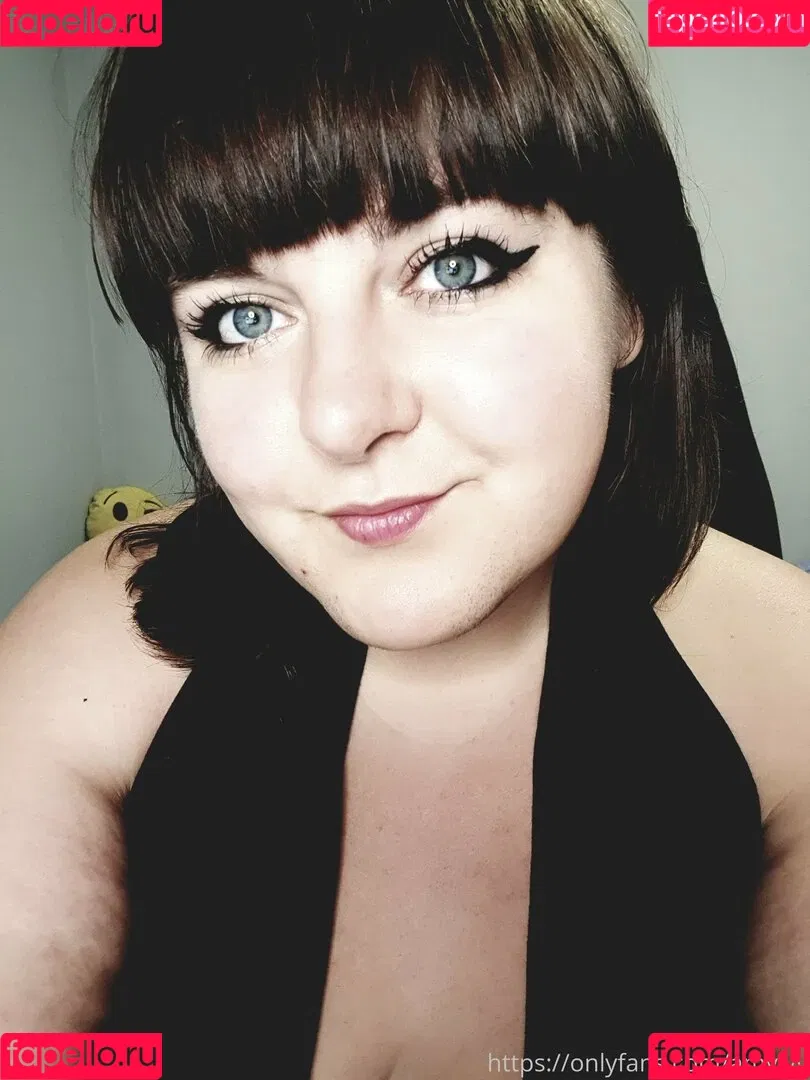 amylyy Onlyfans Photo Gallery 