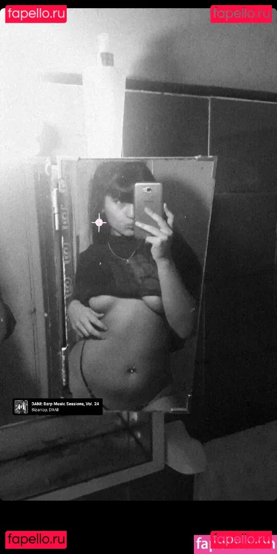 paradisi02 Onlyfans Photo Gallery 