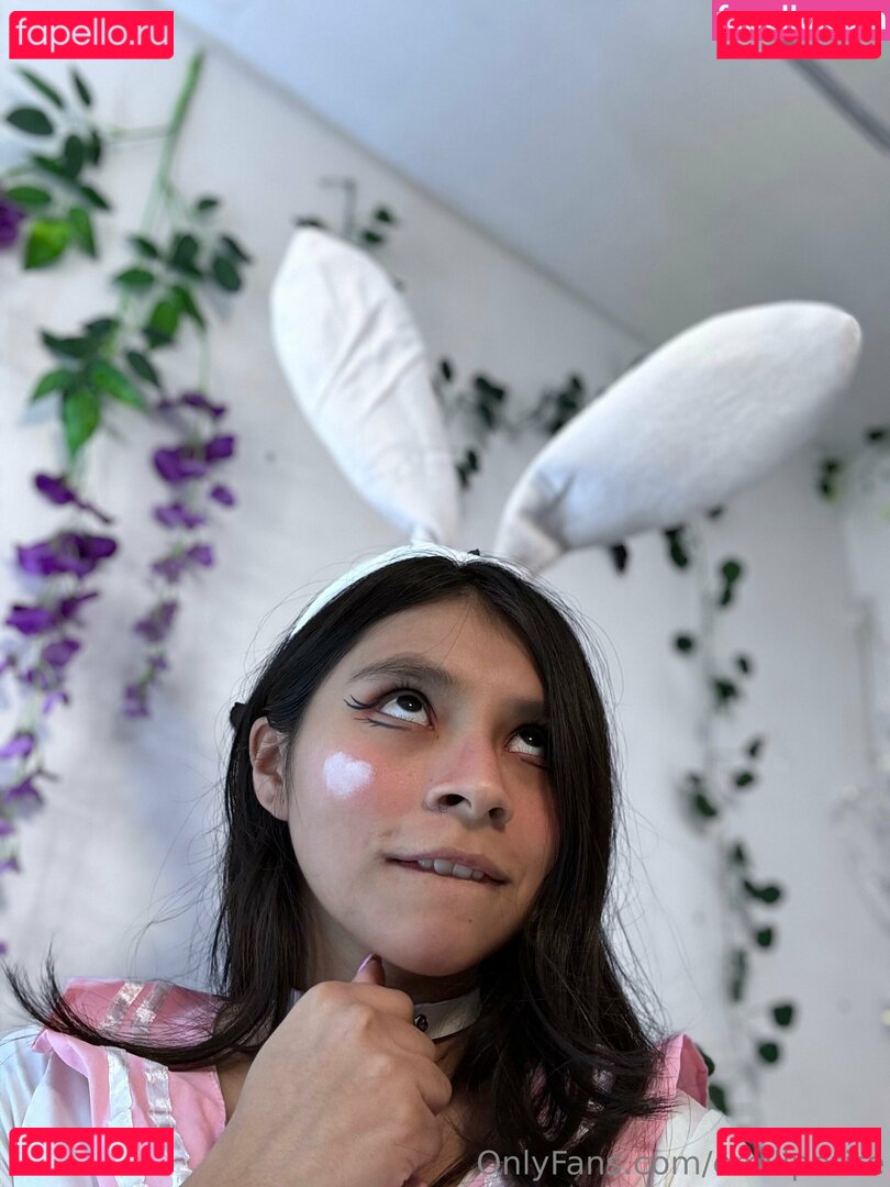 Emilipetite Nude Onlyfans Photo 15