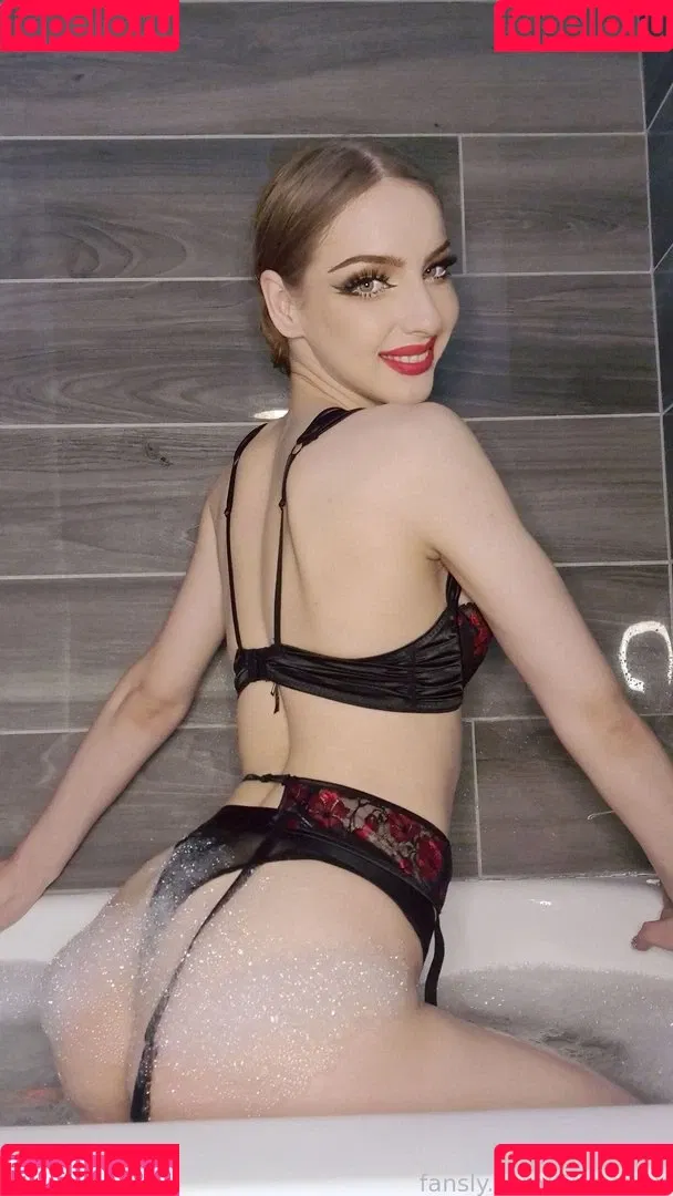 Grimoire Onlyfans Photo Gallery 