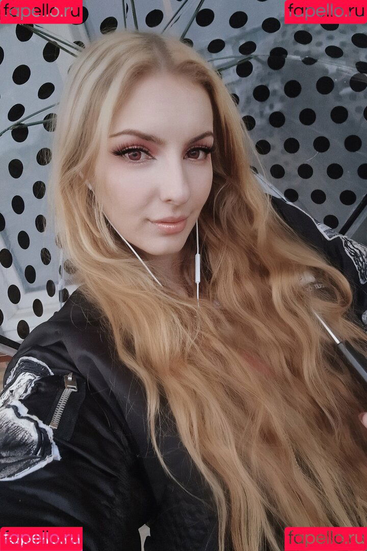 Grimoire Onlyfans Photo Gallery 