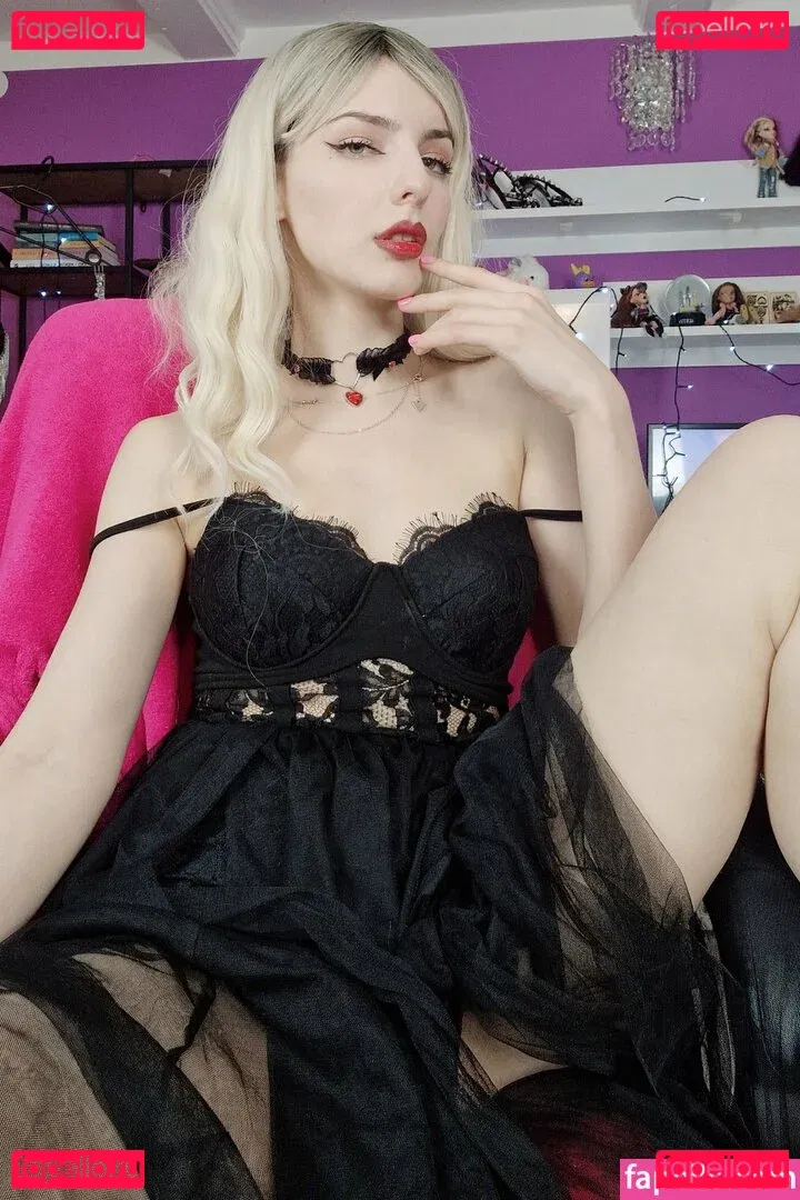 Grimoire Onlyfans Photo Gallery 