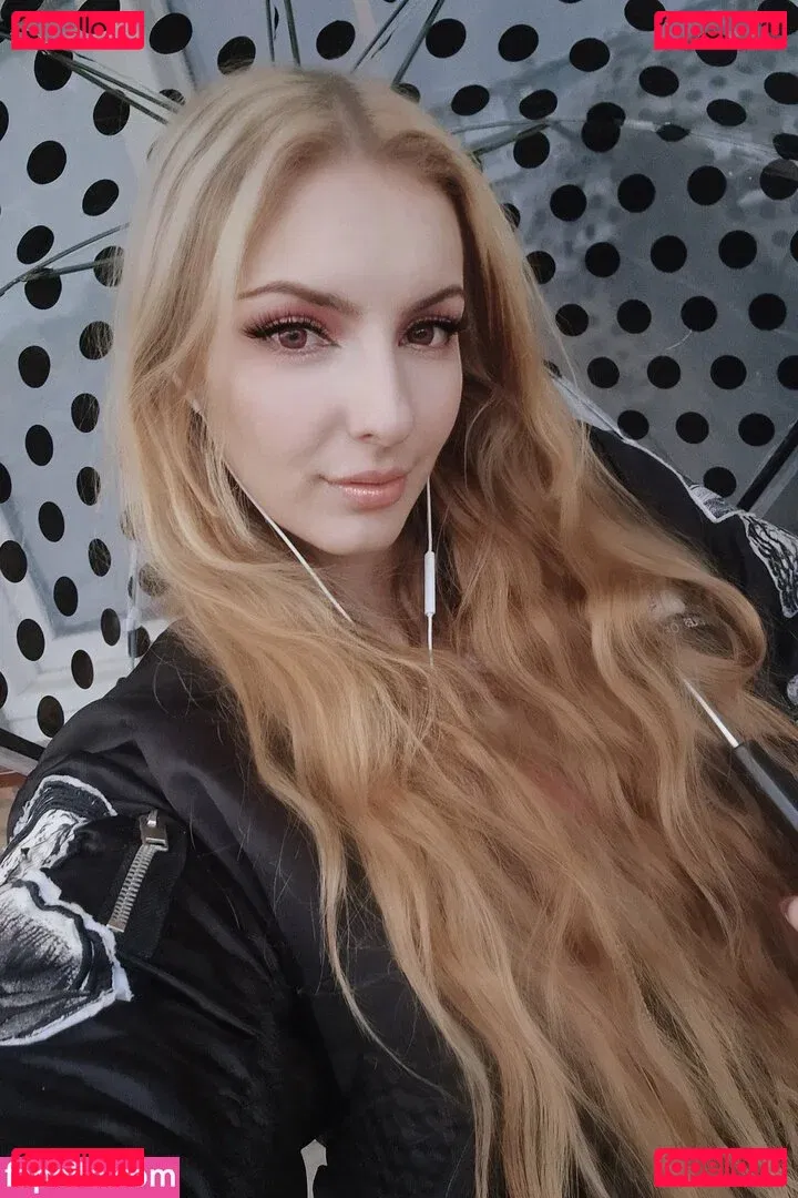 Grimoire Onlyfans Photo Gallery 