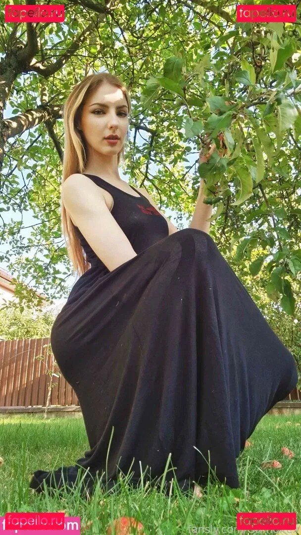 Grimoire Onlyfans Photo Gallery 