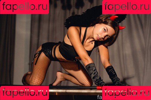 leraferal Onlyfans Photo Gallery 