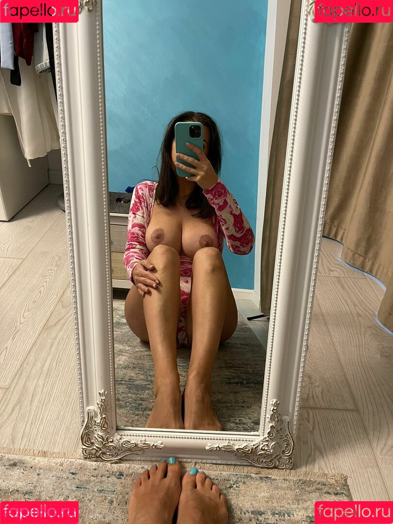 ella.mommy Onlyfans Photo Gallery 