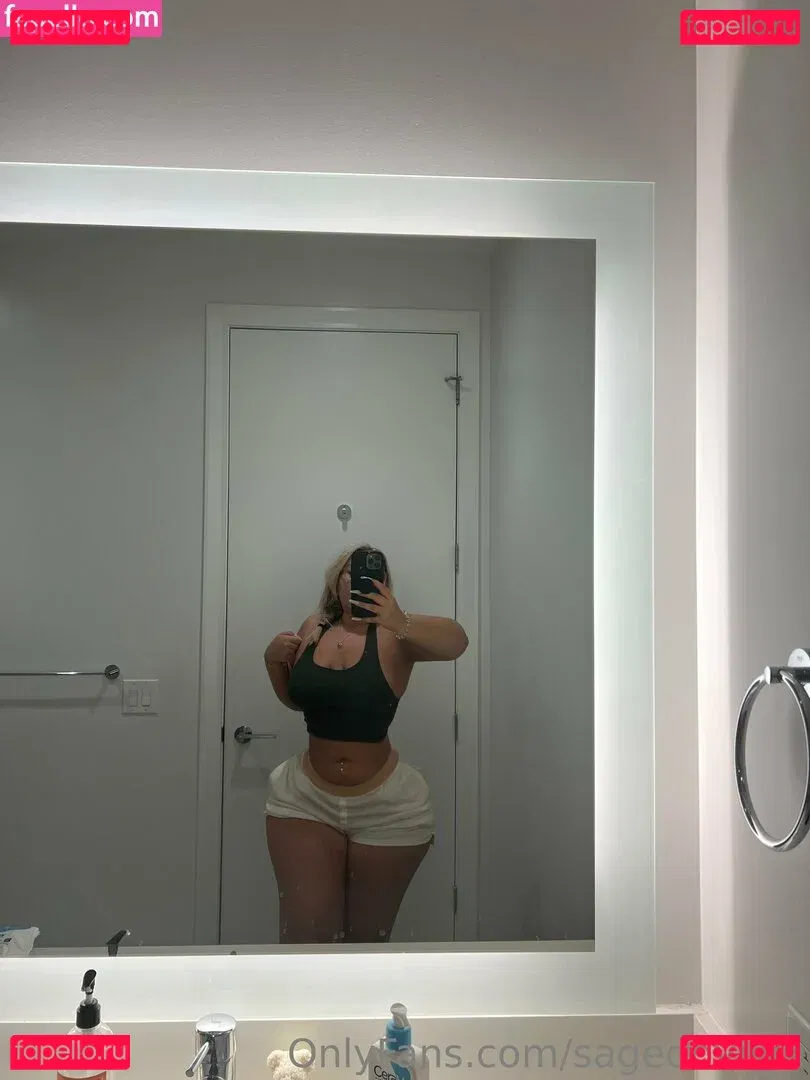 sagedoviina Onlyfans Photo Gallery 