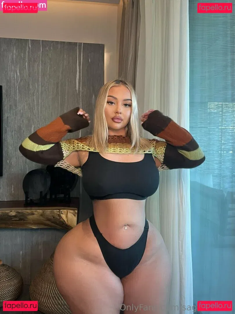 sagedoviina Onlyfans Photo Gallery 