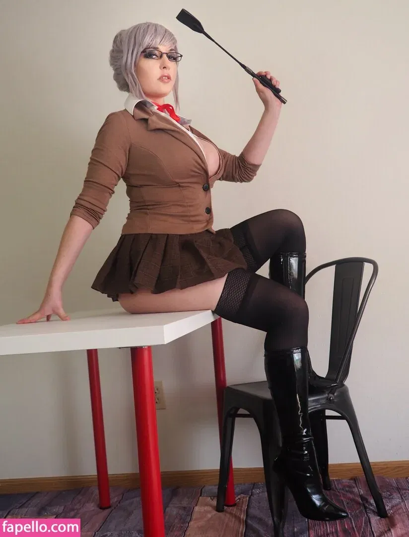 LisaLouWho Onlyfans Photo Gallery 