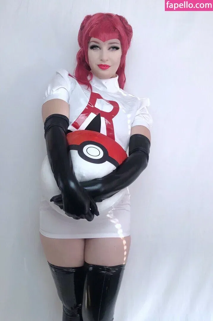 LisaLouWho Onlyfans Photo Gallery 