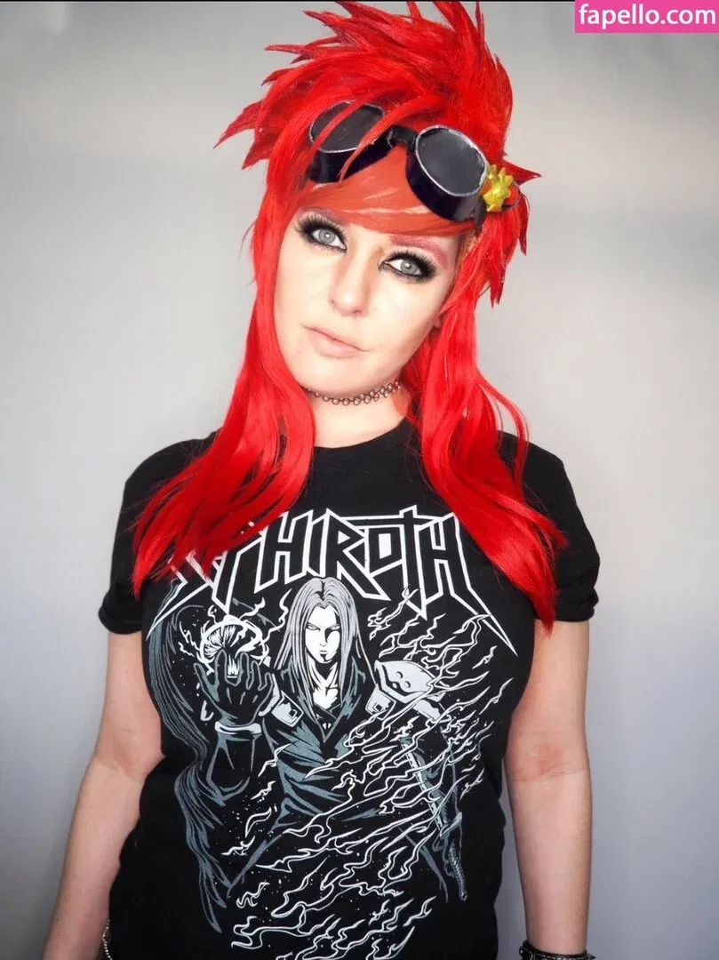 LisaLouWho Onlyfans Photo Gallery 