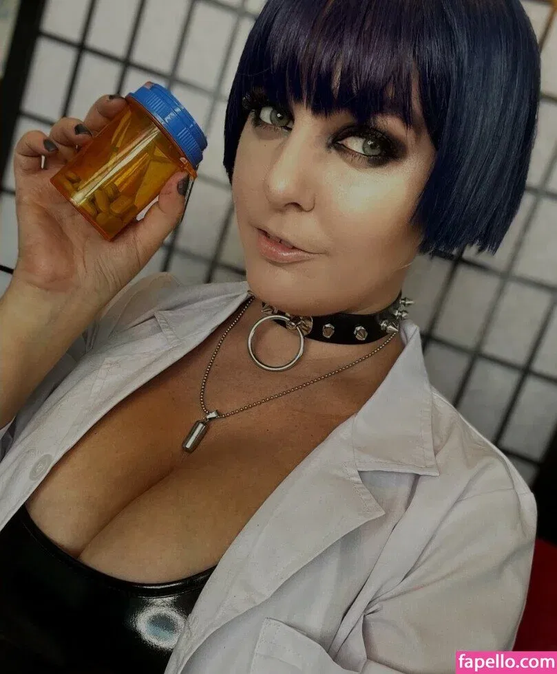 LisaLouWho Onlyfans Photo Gallery 