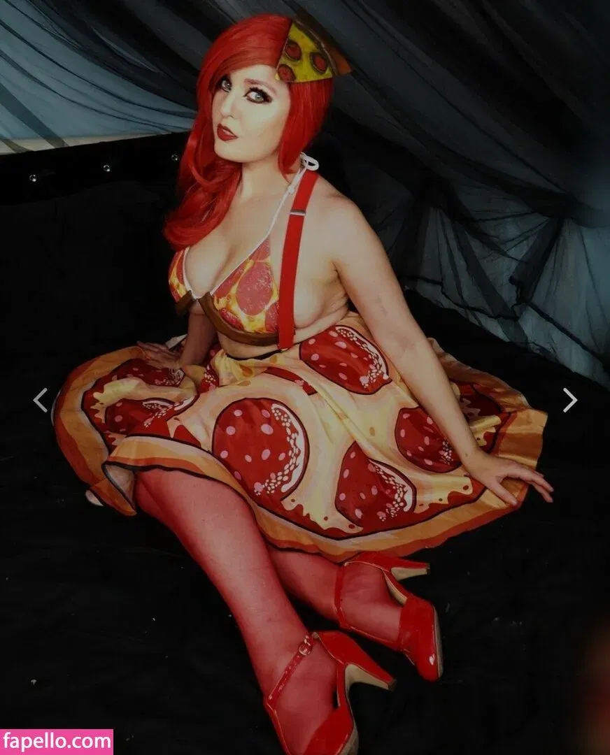 LisaLouWho Onlyfans Photo Gallery 