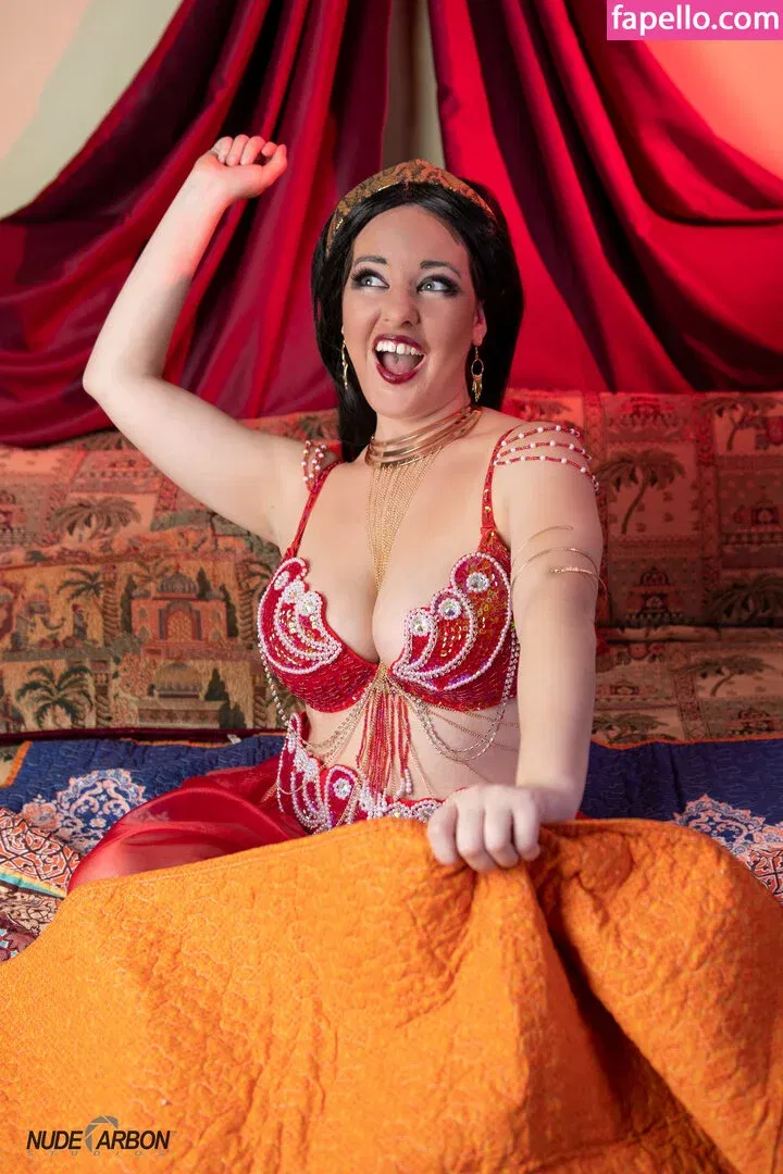 LisaLouWho Onlyfans Photo Gallery 