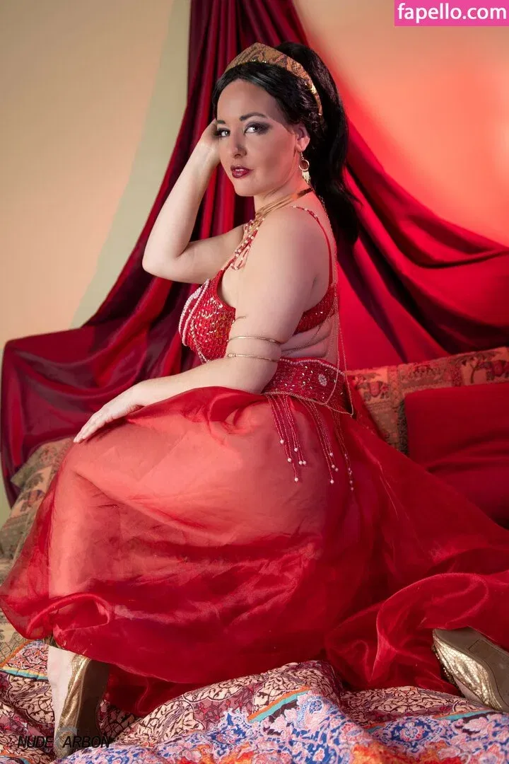 LisaLouWho Onlyfans Photo Gallery 