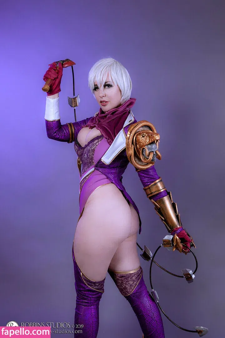 LisaLouWho Onlyfans Photo Gallery 