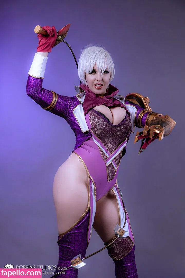 LisaLouWho Onlyfans Photo Gallery 