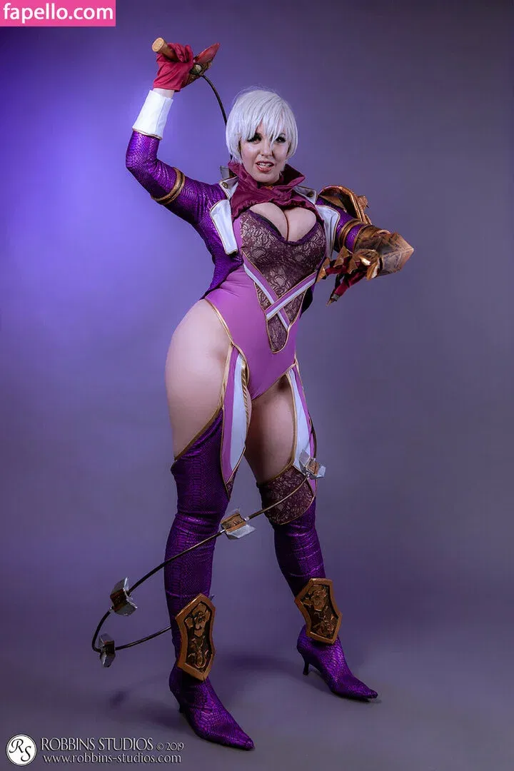 LisaLouWho Onlyfans Photo Gallery 