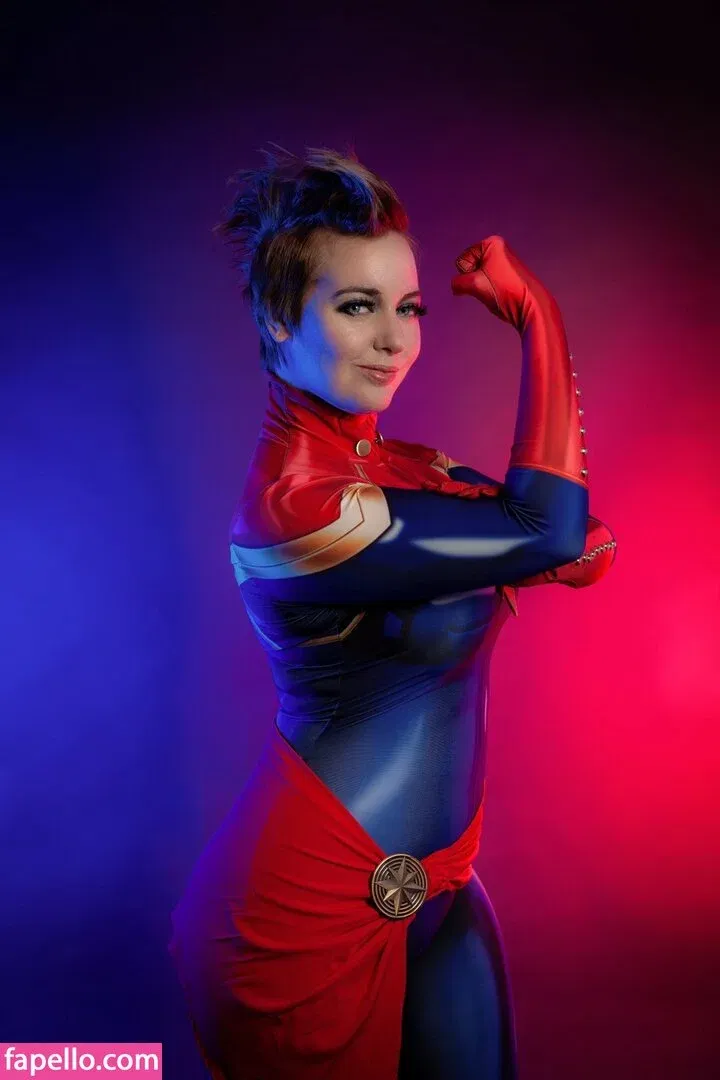 LisaLouWho Onlyfans Photo Gallery 