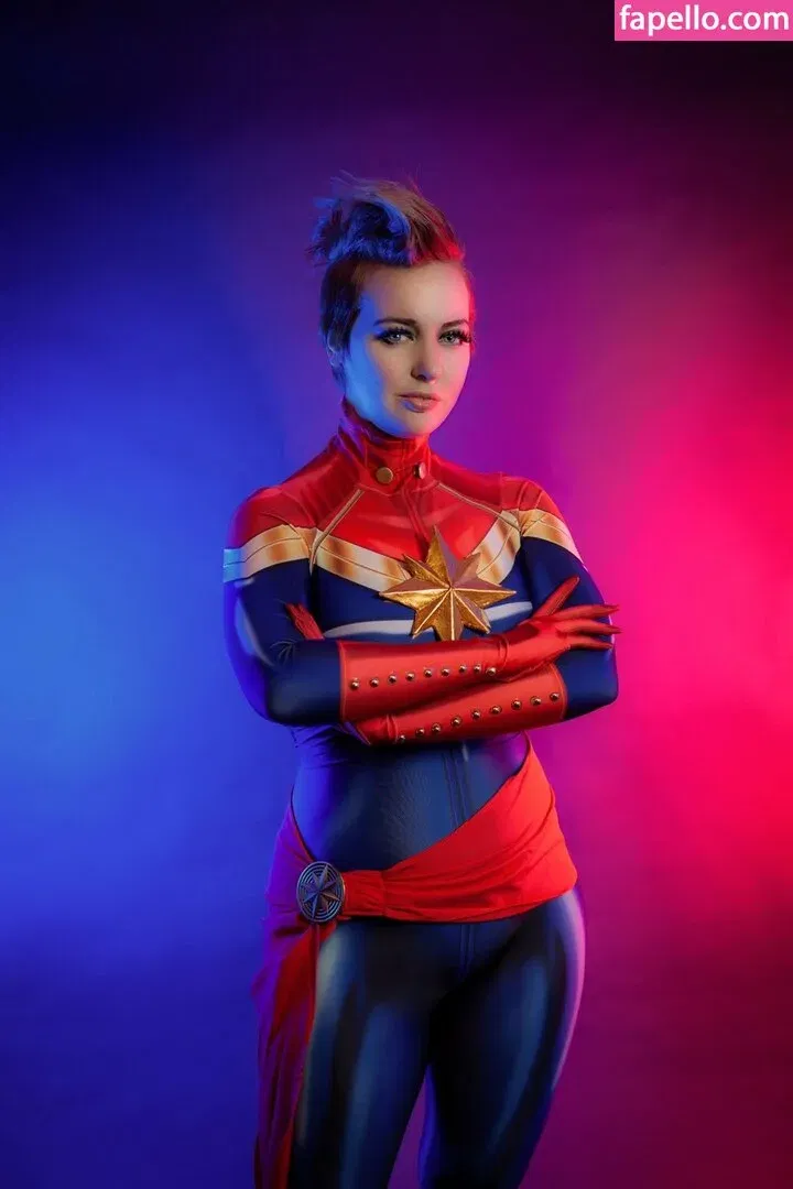 LisaLouWho Onlyfans Photo Gallery 