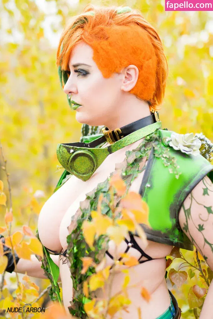 LisaLouWho Onlyfans Photo Gallery 