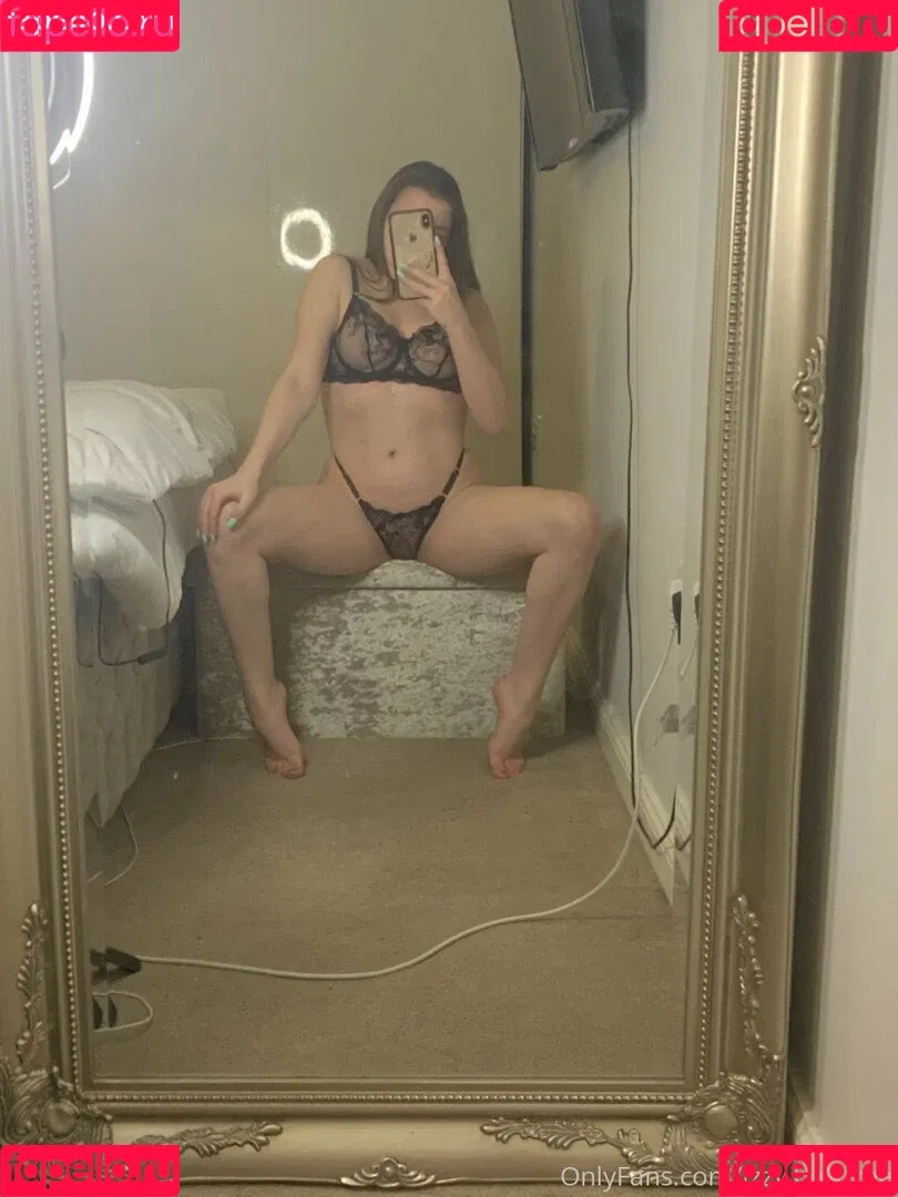 izzy.bell.free Onlyfans Photo Gallery 