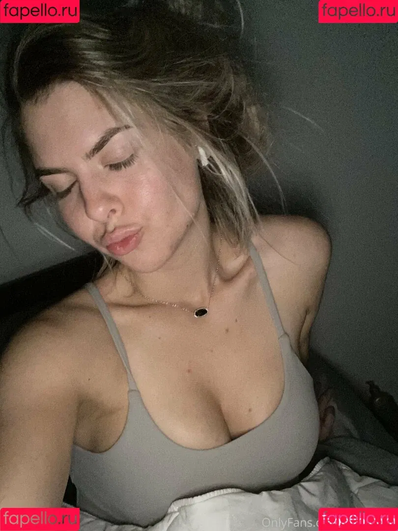 hawaiirae Onlyfans Photo Gallery 
