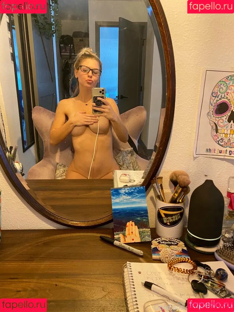 hawaiirae Onlyfans Photo Gallery 